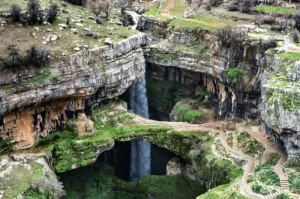 Air Terjun Ngarai Baatara – Dua Tempat Wisata Unik