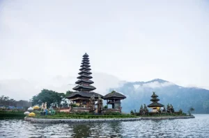 Tempat Wisata di Bali yang Menawarkan Keindahan Alam dan Budaya Unik